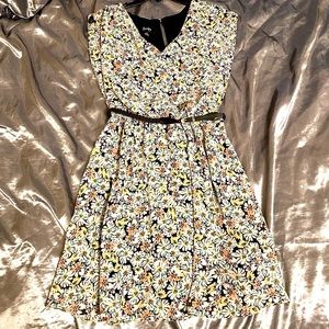 By and By Daisy dress size small
